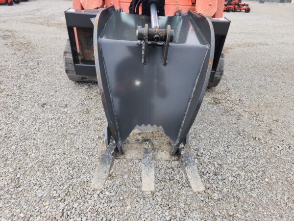 CID 35" Stump Bucket with Grapple - Image 2