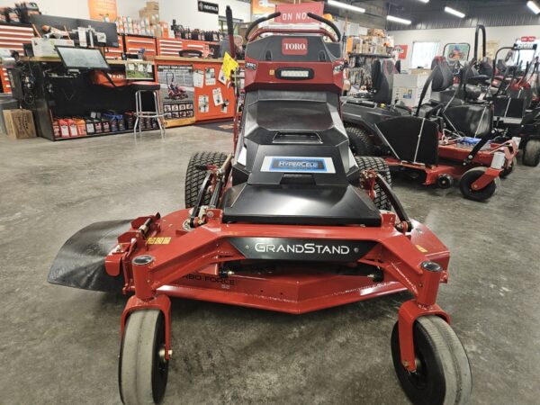 New Toro Revolution Electric Grandstand - Image 10