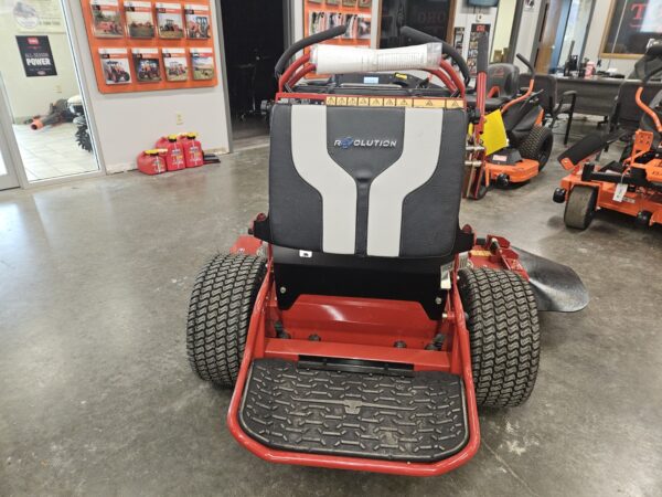 New Toro Revolution Electric Grandstand - Image 3