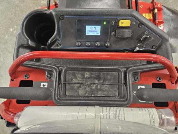 New Toro Revolution Electric Grandstand - Image 5