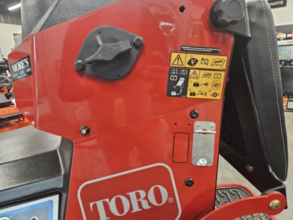 New Toro Revolution Electric Grandstand - Image 7