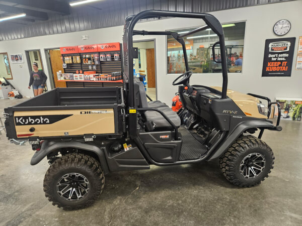 2024 Kubota RTVX2-PDLHS25 - DEMO MODEL 5 HOURS - Image 6