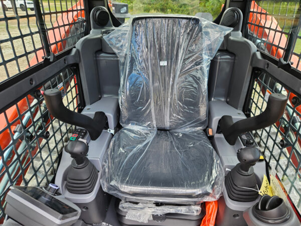 2025 Kubota SVL75-3 Trailer Package - Image 10